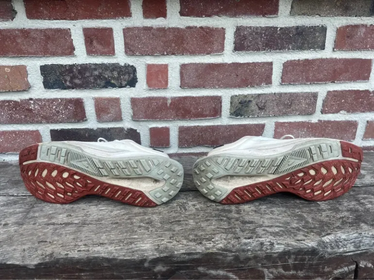 Used Nike Juniper Trail Gore-Tex bike — image 7 of 9