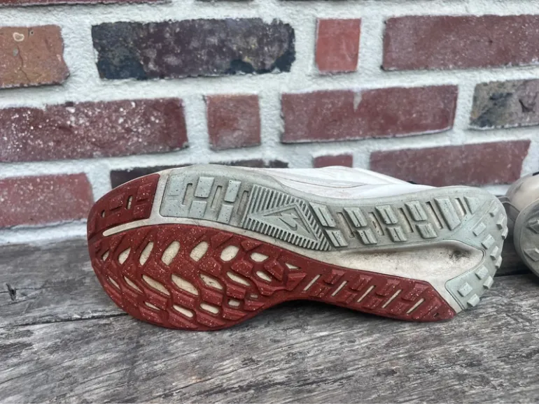 Used Nike Juniper Trail Gore-Tex bike — image 8 of 9