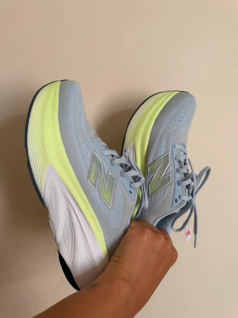 Used New Balance Fresh Foam X More v6 bike — image 3 of 11