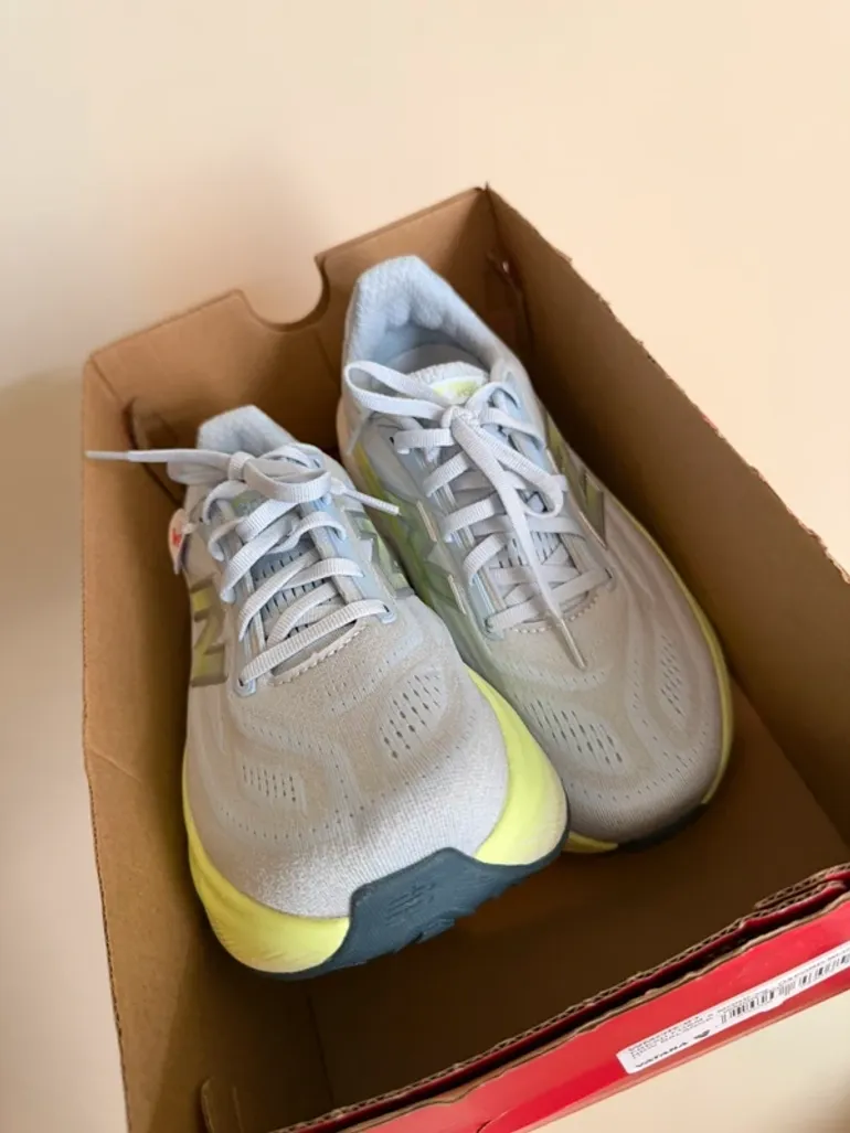Used New Balance Fresh Foam X More v6 bike — image 11 of 11