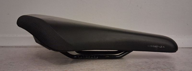 Gebrauchtes Selle Royal Essenza Saddles & Seatposts