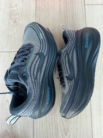 Brugt Nike Zoom Vomero 18 Running Shoes