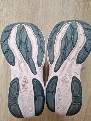 Used New Balance Fresh Foam 1080 bike — image 6 of 8