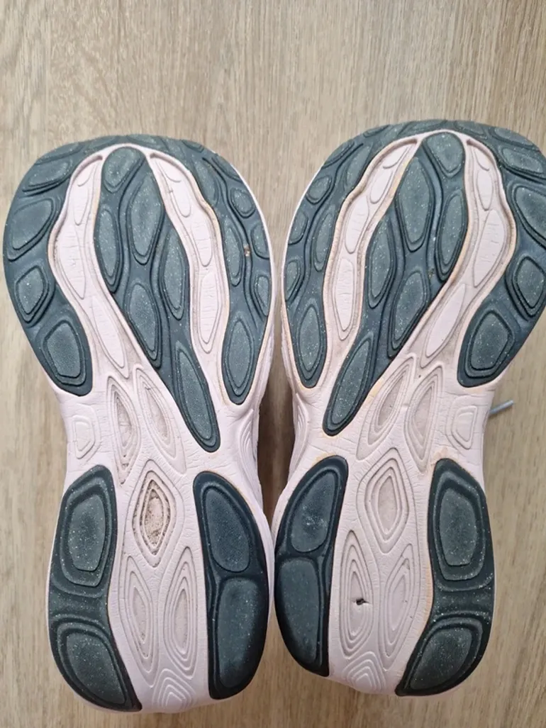 Used New Balance Fresh Foam 1080 bike — image 6 of 8