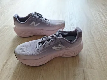 Used New Balance Fresh Foam 1080 bike — image 5 of 8