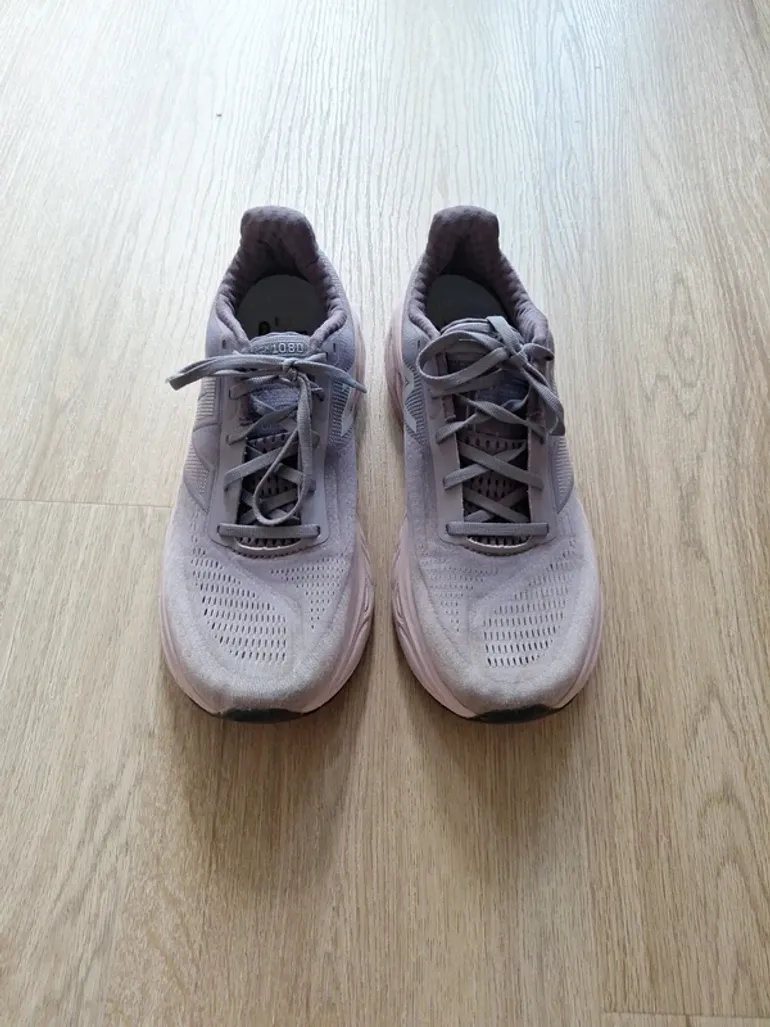 Used New Balance Fresh Foam 1080 bike — image 2 of 8