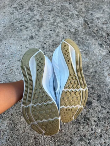 Używany Nike Running Shoes bike — zdjęcie 3 z 5