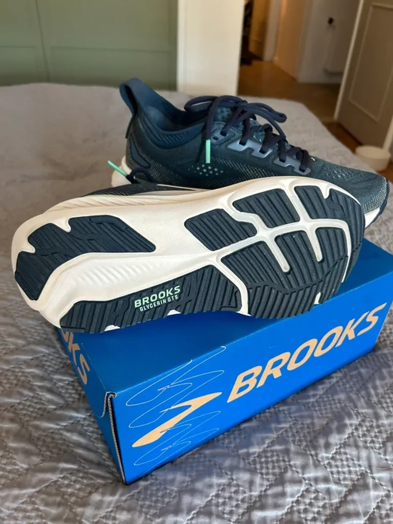 Used Brooks Glycerin GTS 23 bike — image 8 of 13