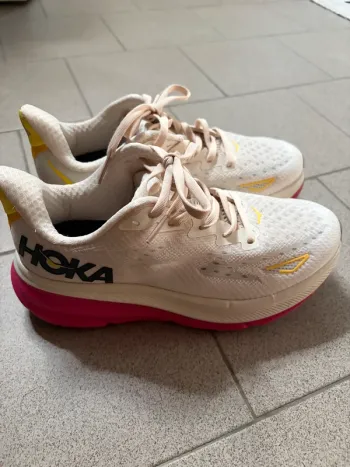 Gebrauchtes Hoka Clifton 9 bike — Bild 2 von 7