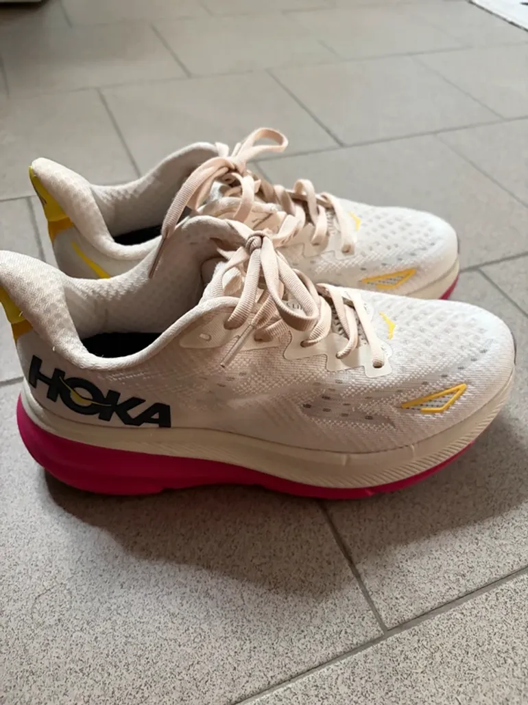 Gebrauchtes Hoka Clifton 9 bike — Bild 2 von 7