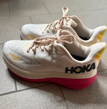 Brugt Hoka Clifton 9 Running Shoes