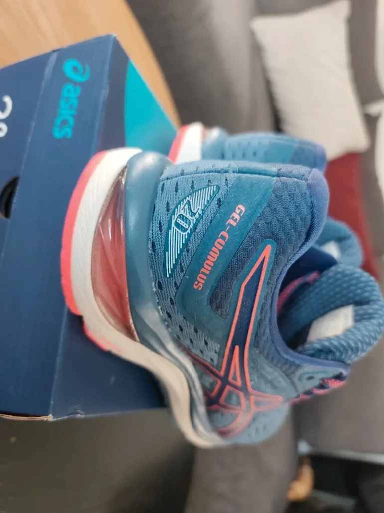 Used Asics Gel-Cumulus 20 bike — image 5 of 10