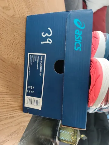 Used Asics Gel-Cumulus 20 bike — image 6 of 10