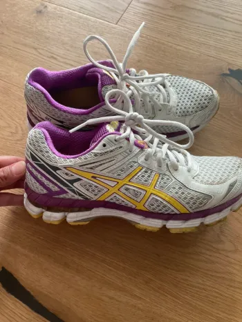 Used Asics Laufschuhe Running Shoes