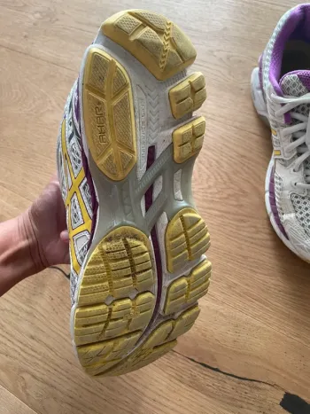 Brugt Asics Laufschuhe bike — billede 5 af 5