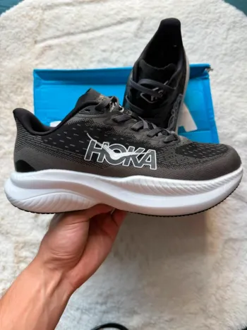 Used Hoka Mach 6 Running Shoes