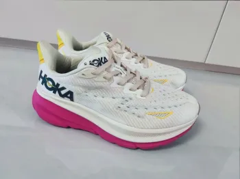 Used Hoka Clifton 9 bike — image 4 of 4