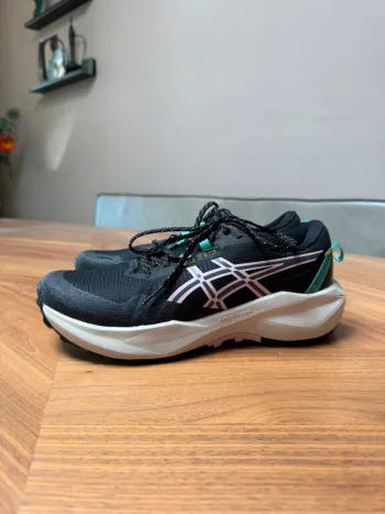 Used Asics sportschoenen Running Shoes