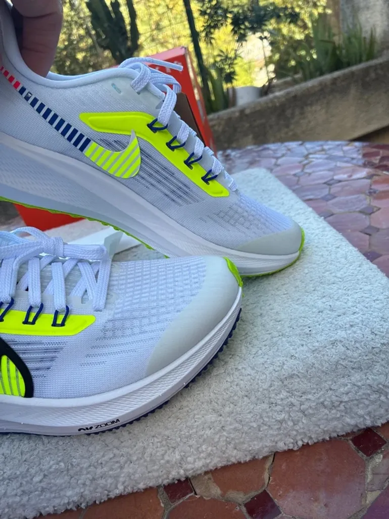 Used Pegasus Nike Air Zoom 39 NN GS bike — image 7 of 15