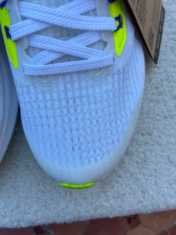 Used Pegasus Nike Air Zoom 39 NN GS bike — image 10 of 15