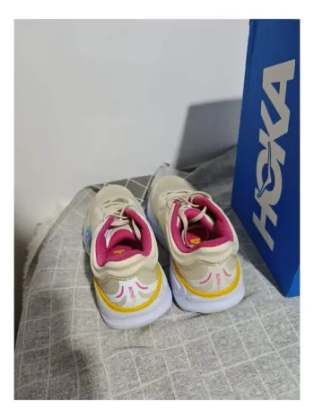 Hoka Bondi 9 bike d'occasion — image 3 sur 5