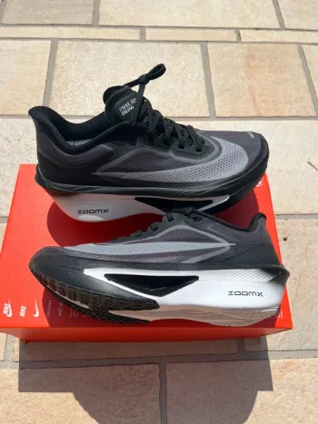 Used Nike Zoom Fly 6 Running Shoes