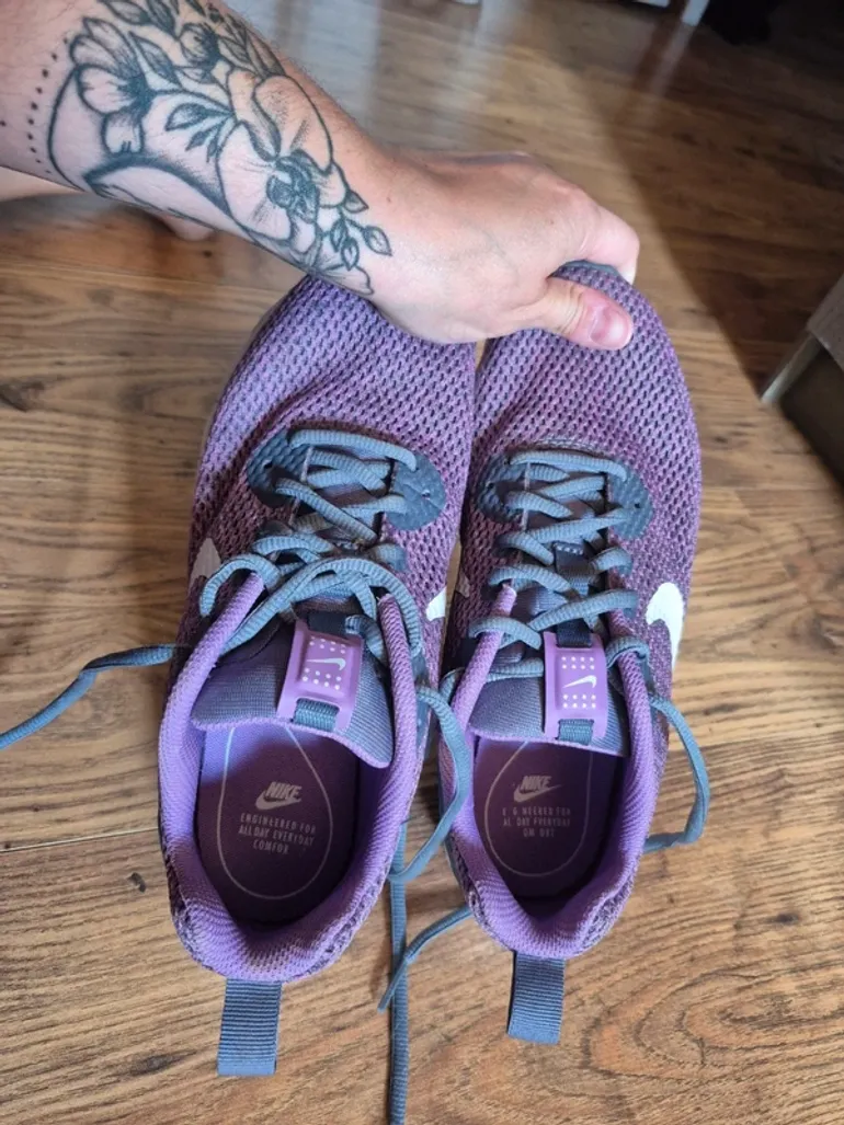 Used Nike Air Max Motion Racer bike — image 4 of 5