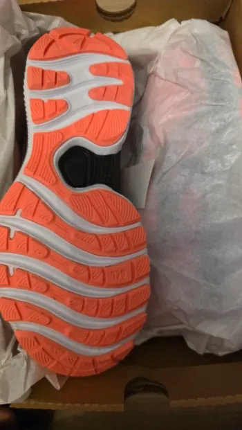 Used Asics Gel Saiun bike — image 5 of 6