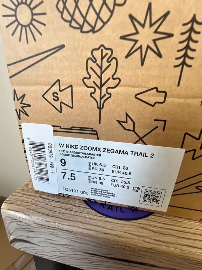 Tweedehands 100% Nike ZoomX Zegama Trail 2 bike — afbeelding 3 van 4