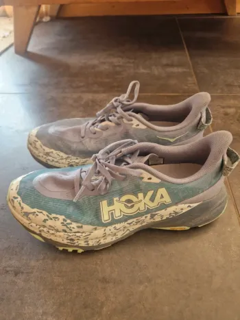 Hoka Speedgoat 6 Running Shoes d'occasion