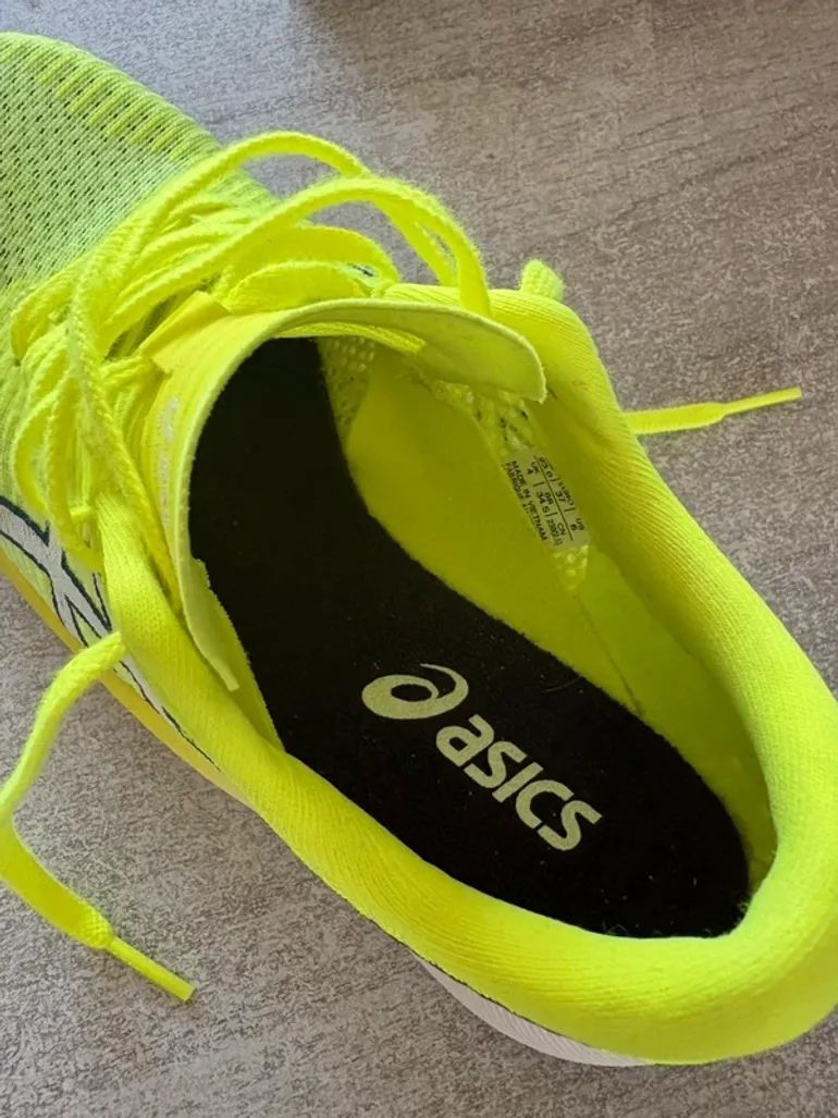 Used Asics Magic Speed 2 bike — image 5 of 5