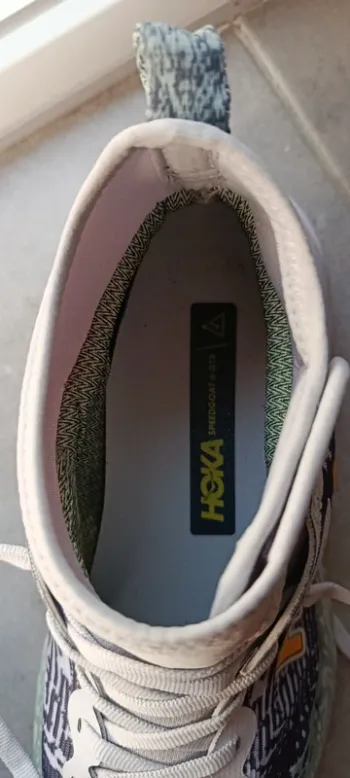 Tweedehands Hoka Speedgoat 6 Mid GTX bike — afbeelding 8 van 11