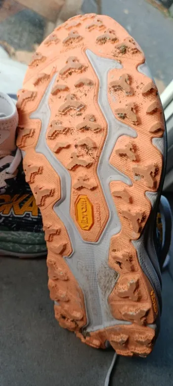 Tweedehands Hoka Speedgoat 6 Mid GTX bike — afbeelding 3 van 11