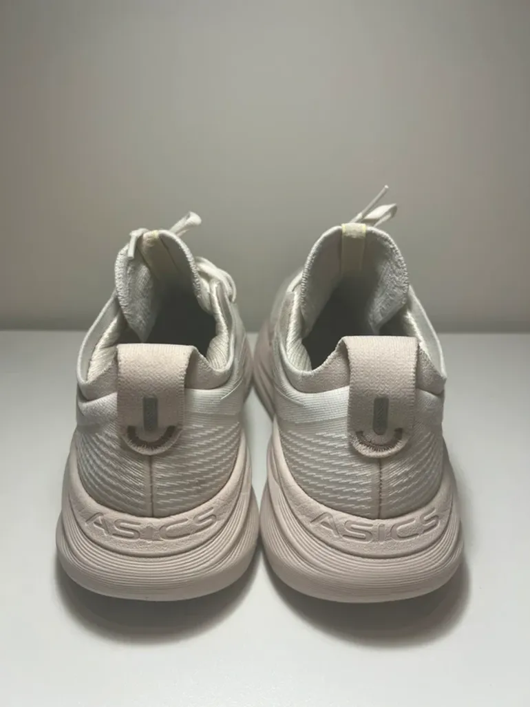Used Asics Gel Nimbus 27 bike — image 2 of 5