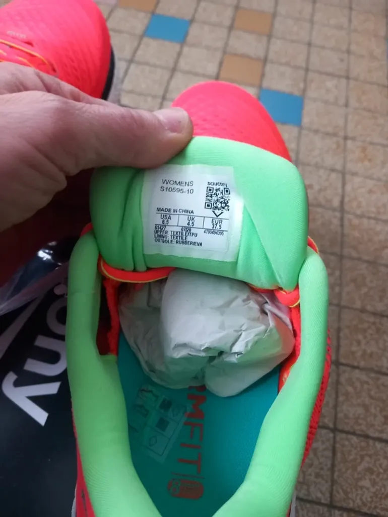 Saucony Triumph 18 bike d'occasion — image 7 sur 8