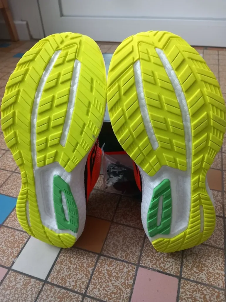 Saucony Triumph 18 bike d'occasion — image 8 sur 8