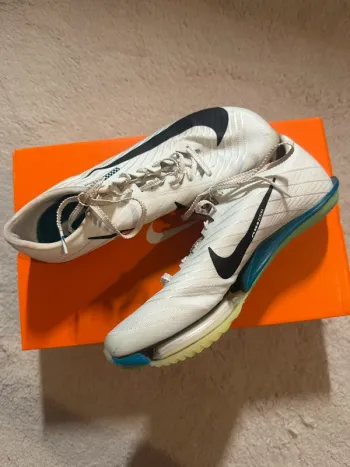 Used Nike Maxfly 2 Running Shoes