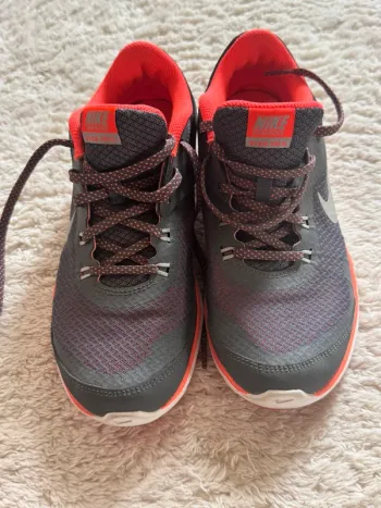 Used Nike Sportschuhe Running Shoes