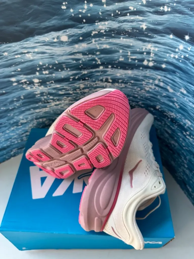 Used Hoka Baskets bike — image 2 of 5
