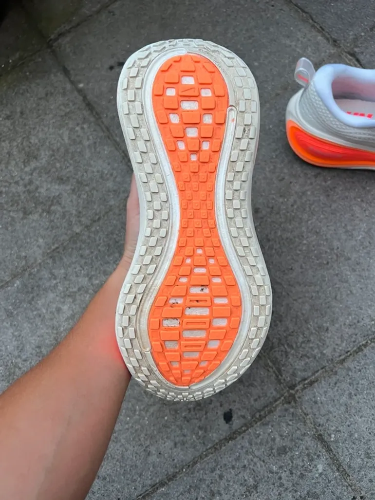 Used Nike Vomero Plus bike — image 4 of 6