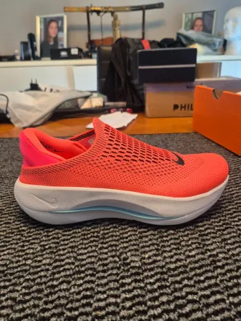Gebrauchtes Nike Reina EasyOn Running Shoes