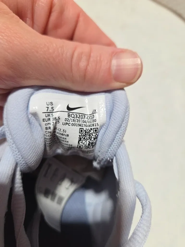 Used Nike Revolution 5 bike — image 3 of 4