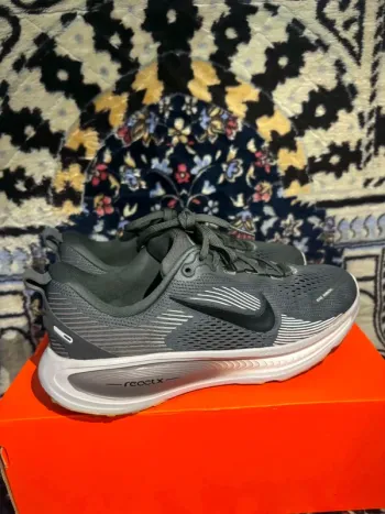 Nike Vomero 18 bike d'occasion — image 5 sur 14