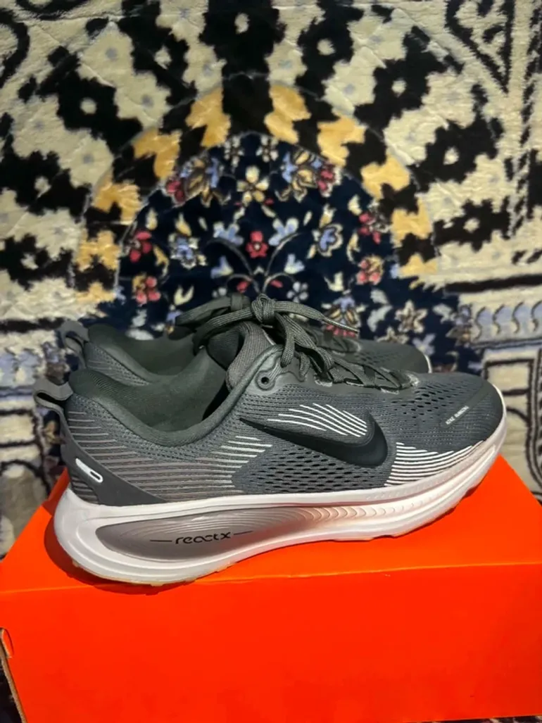 Nike Vomero 18 bike d'occasion — image 5 sur 14
