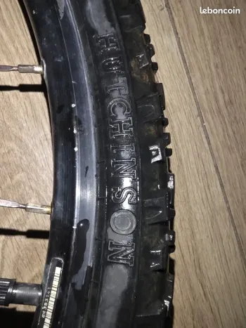 Used Mavic Crossride bike — image 5 of 7