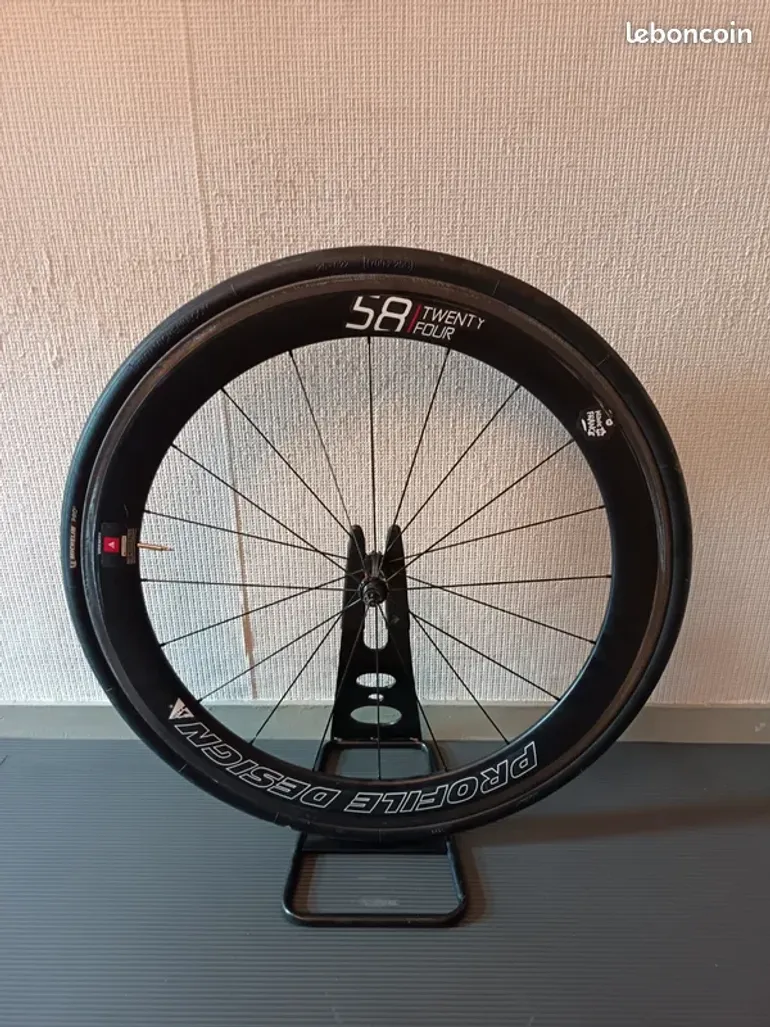 Used Profile Design Roues carbone bike — image 4 of 6