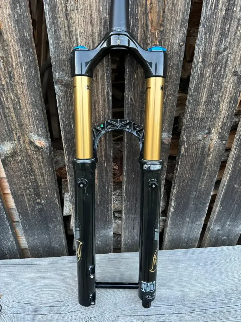 Used Fox 36 Factory FLOAT GRIP X bike — image 2 of 6