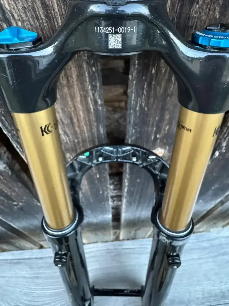 Used Fox 36 Factory FLOAT GRIP X bike — image 3 of 6