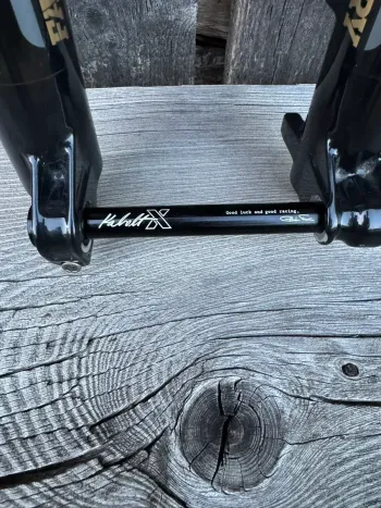 Used Fox 36 Factory FLOAT GRIP X bike — image 4 of 6