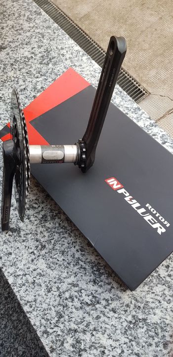 Używany Rotor Crankset with Power 2022 Drivetrain & Pedals
